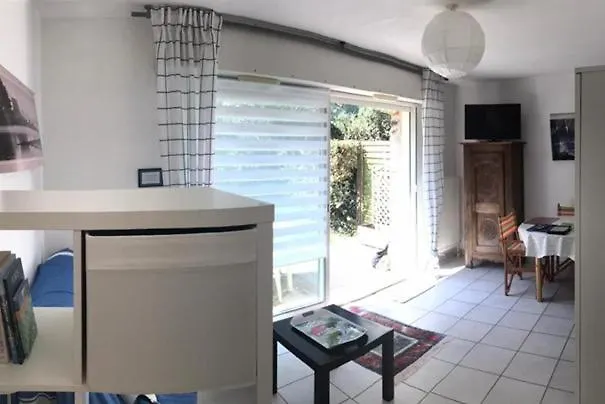 Studio Terrasse Jardin Vannes, Proximite Port Et Centre Historique, Parking Prive 0*, Vannes France