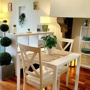 Studio Comfy Decore Avec Gout Au Port De Appartement